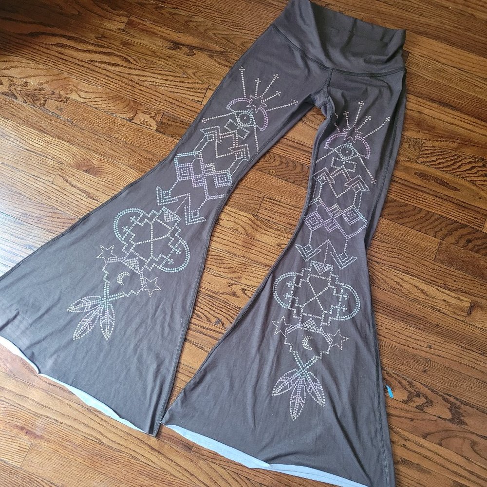 Teeki bell bottoms - Picture 1 of 1